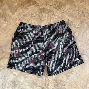 The North Face Black and Gray Patterned Swim Shorts L